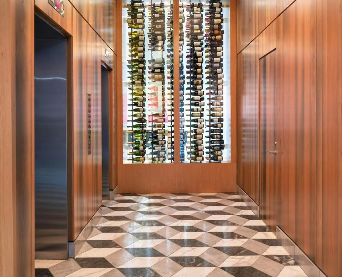 Le Meridien Columbus, The Joseph USA