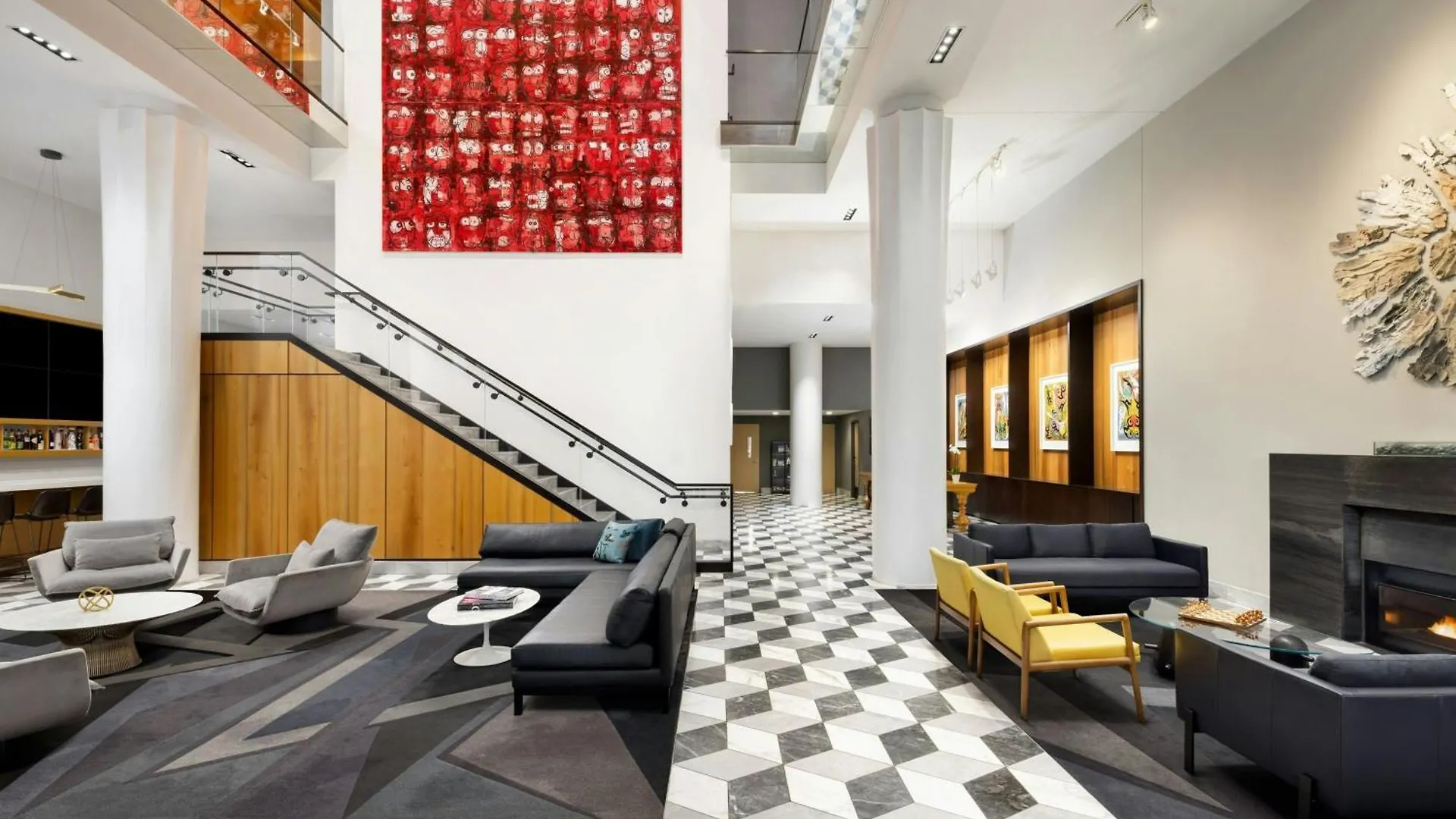 Le Meridien Columbus, The Joseph