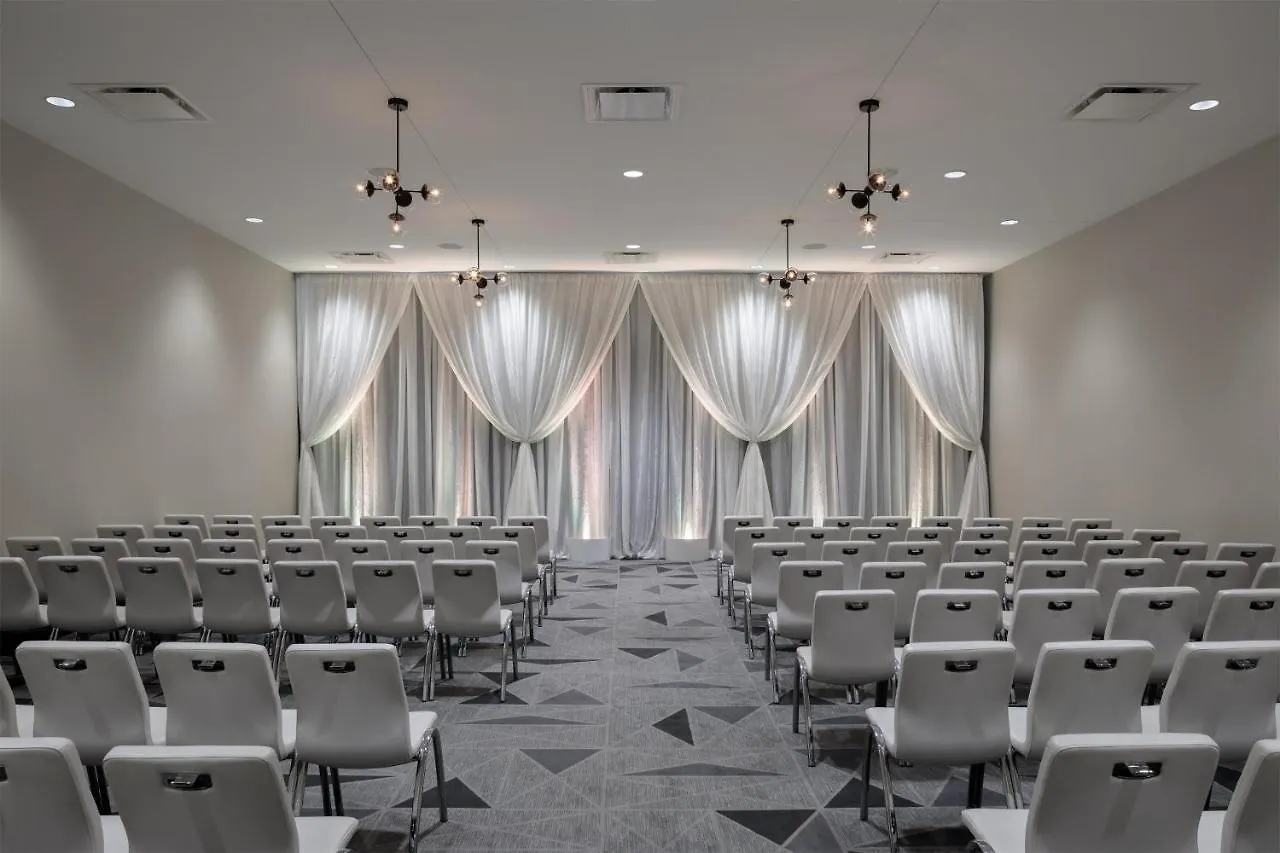 Hotel Le Meridien Columbus, The Joseph